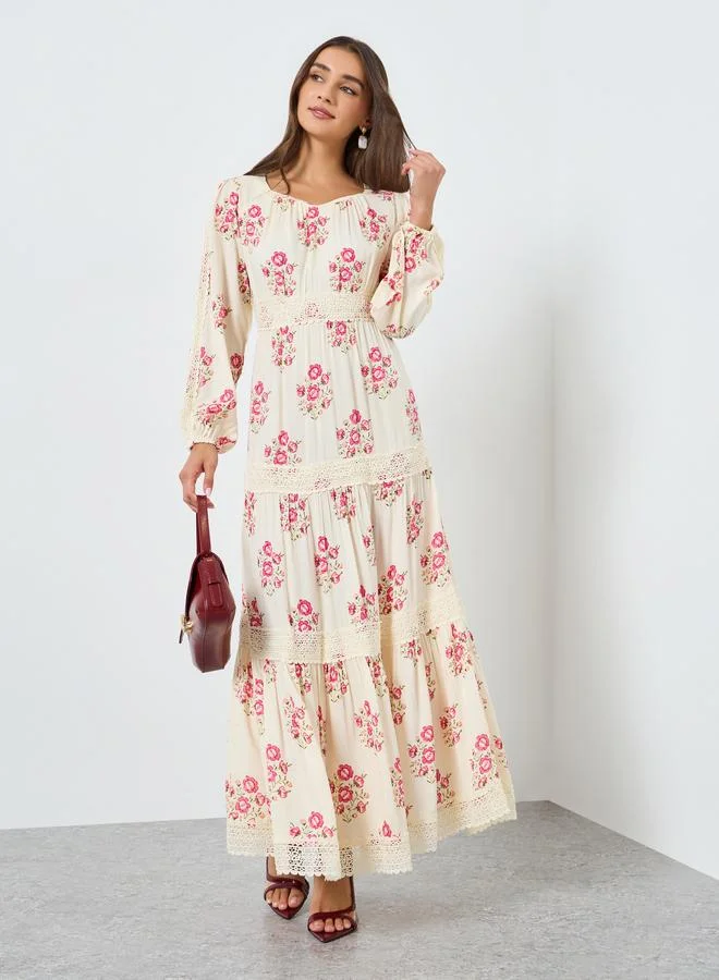 ستايلي فستان طويل بطبقات وطبعة أزهار للنساء